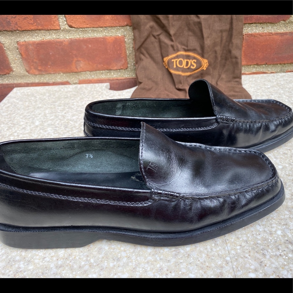 Tods Black Italian Leather Driving Loafers Moc